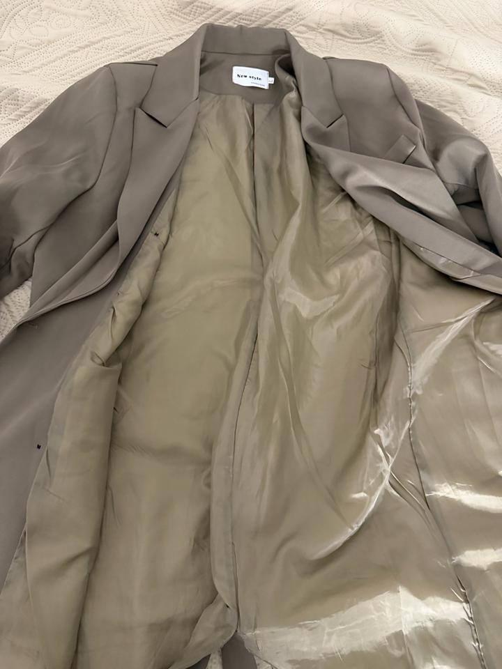 Удлиненный пиджак до 46 размера