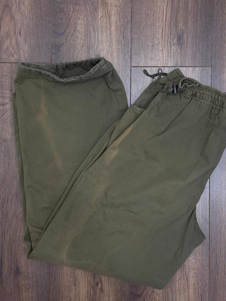 Штаны парашюты bershka