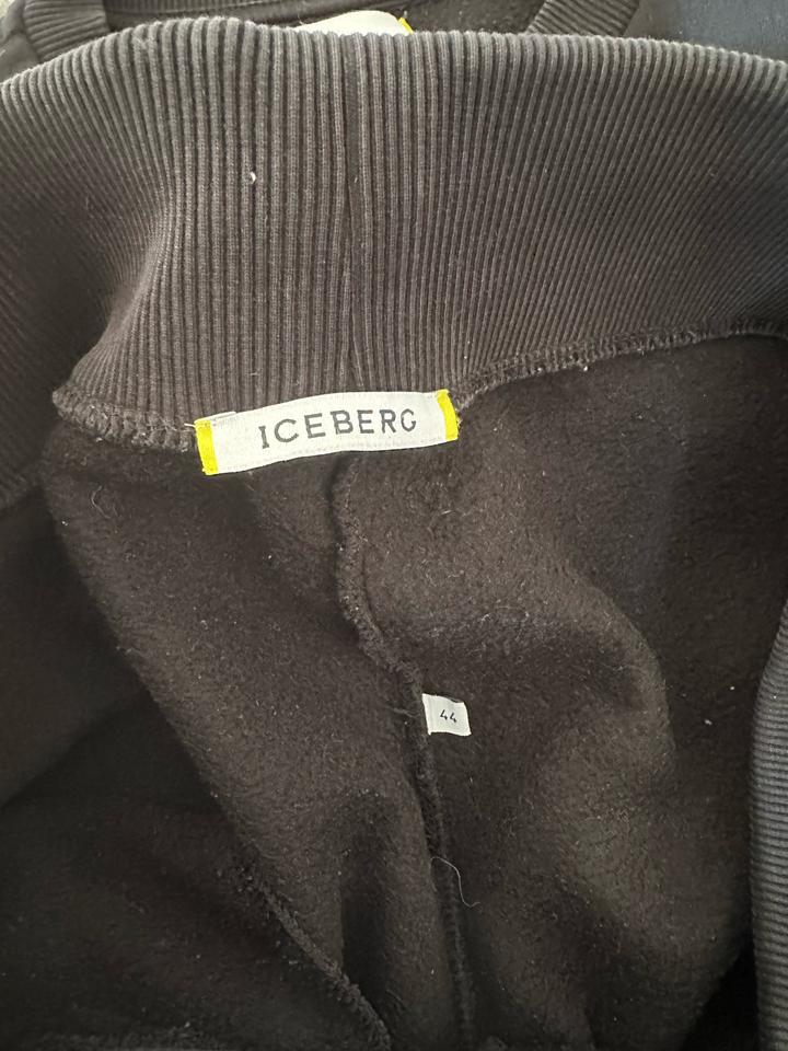 Спортивный костюм Iceberg