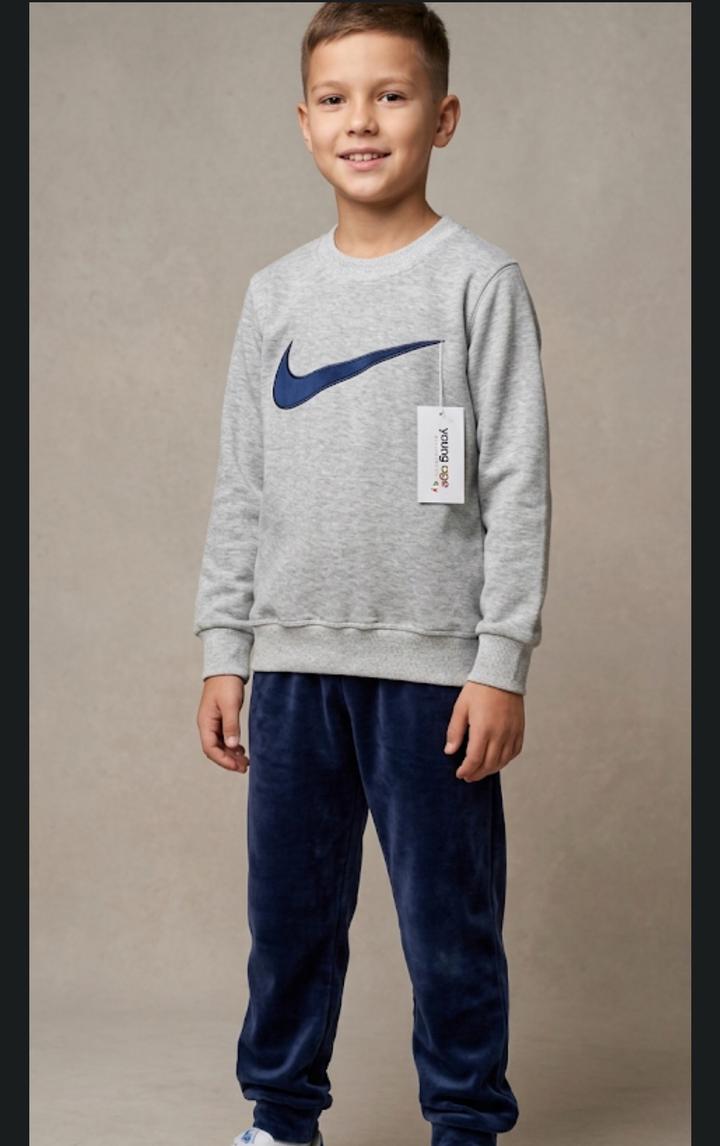 Велюровый костюм для мальчиков