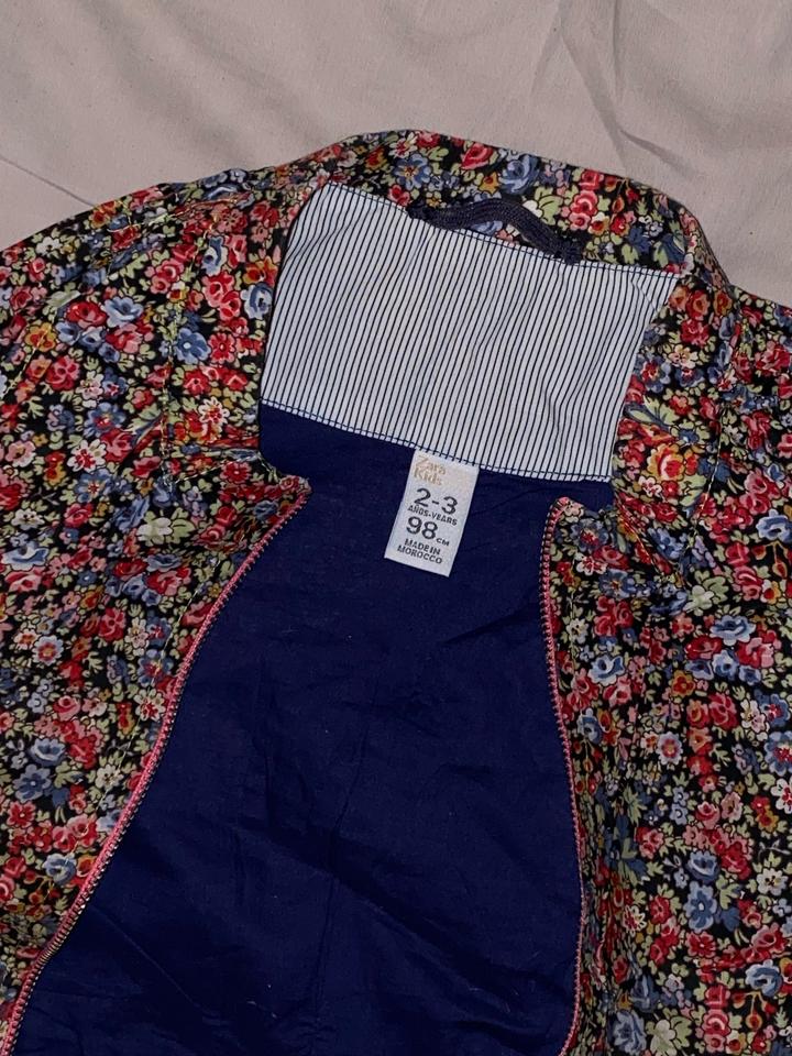 Ветровка Zara Kids для девочки в цветочек