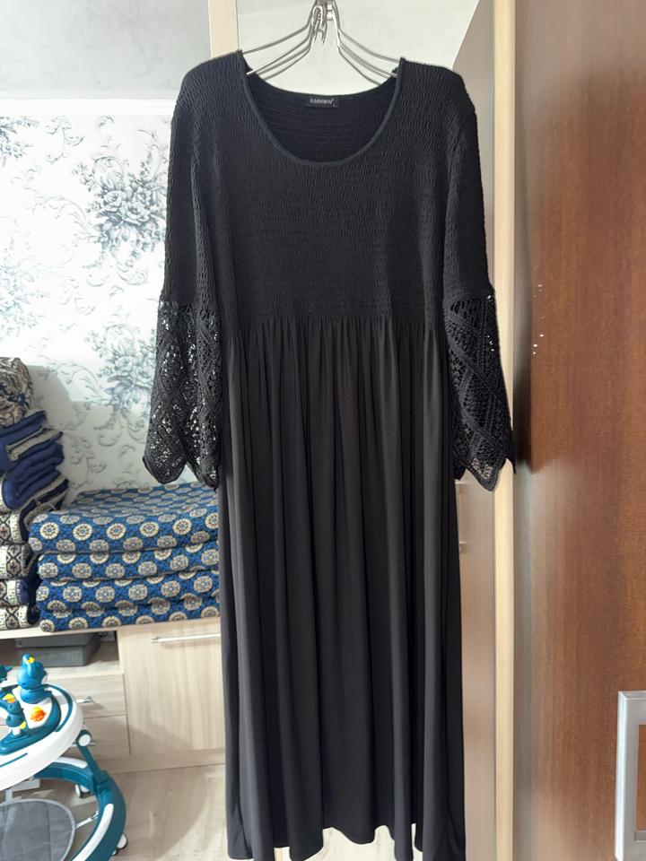 Черное платье