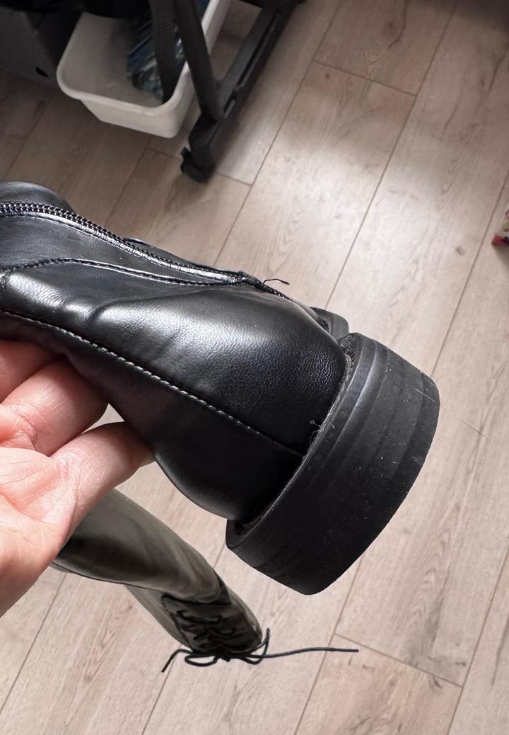 Продам осенние сапоги ботфорты