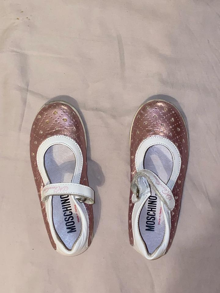 Кожаные туфли Moschino для девочки