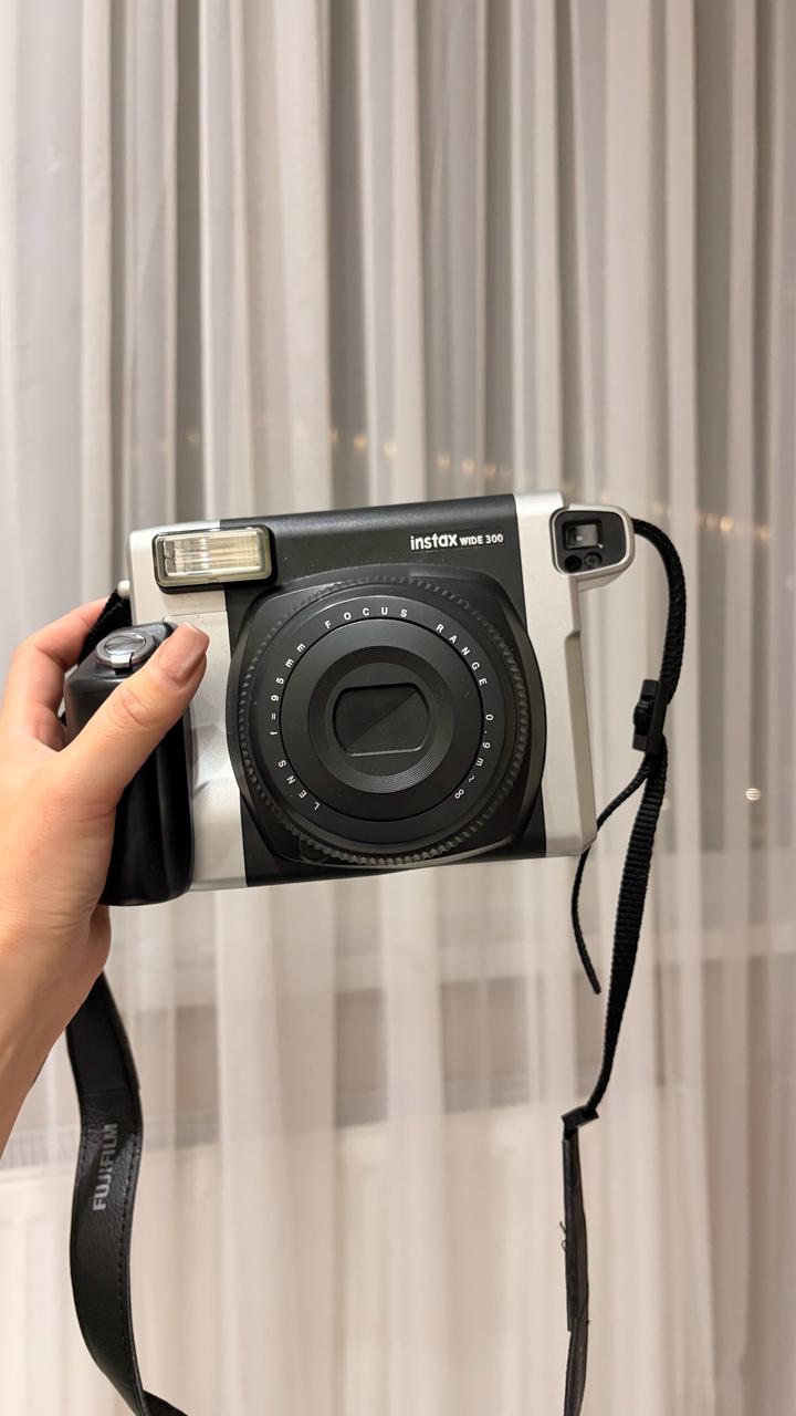 фотоаппарат Fujifilm Instax Wide 300