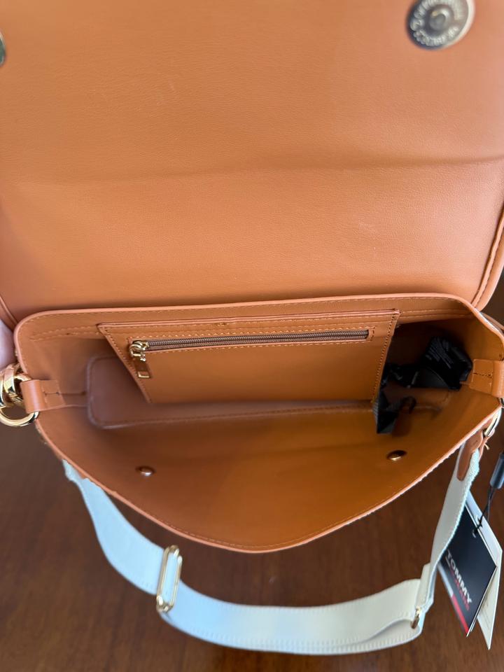 Tommy Hilfiger bag