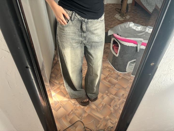 Джинсы baggy fit на средней посадкой