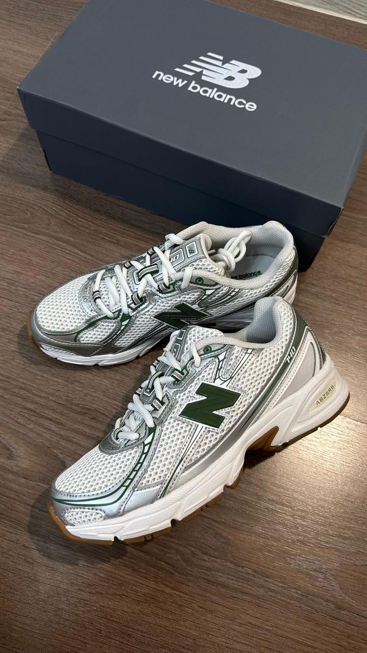 New balance 740