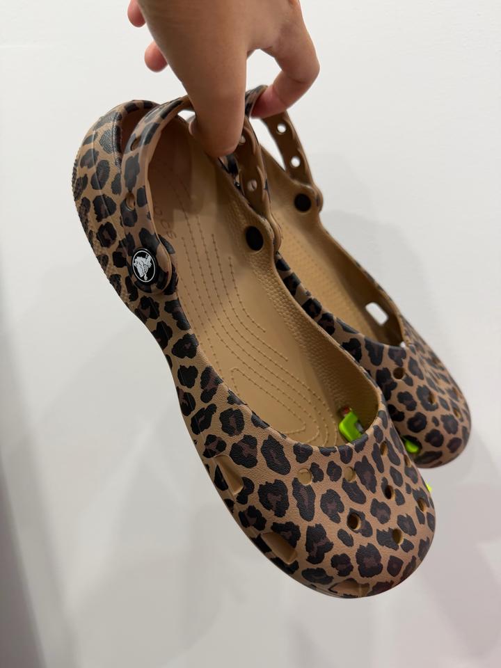 Продам балетки Crocs