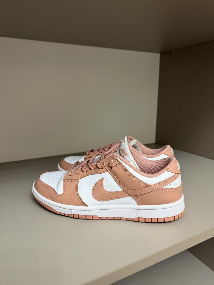 Оригинальные кроссовки Nike