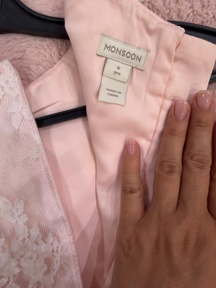 Розовое кружевное платье Лола Monsoon на девочку