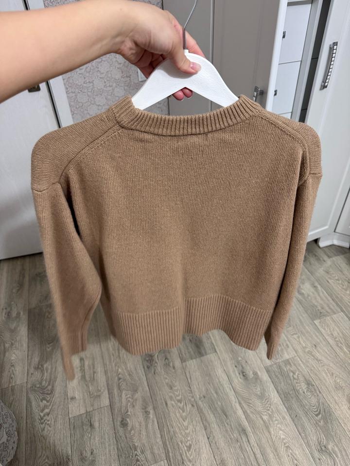 Кофта от Massimo dutti