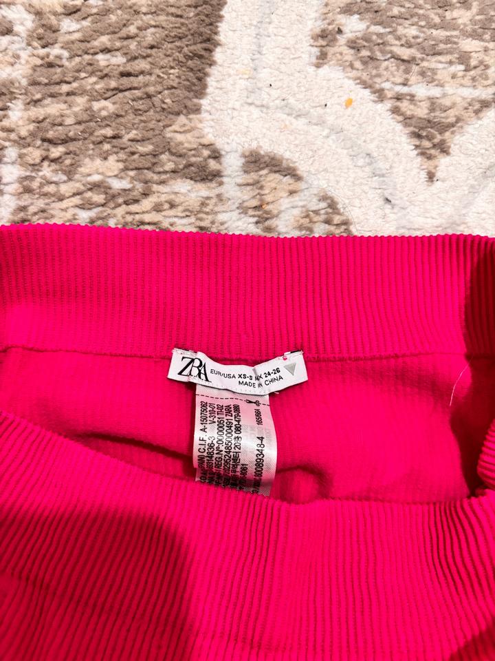 Шорты короткие розовые Zara