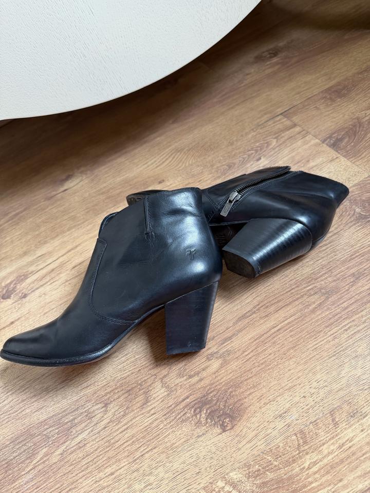 Кожаные ботильоны Frye Jennifer