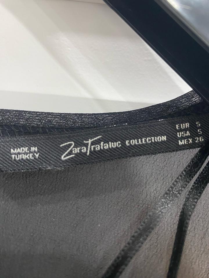 Легкий комбинезон Zara