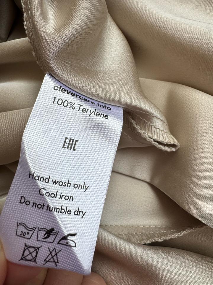 Платье Lichi шампанского цвета на запах