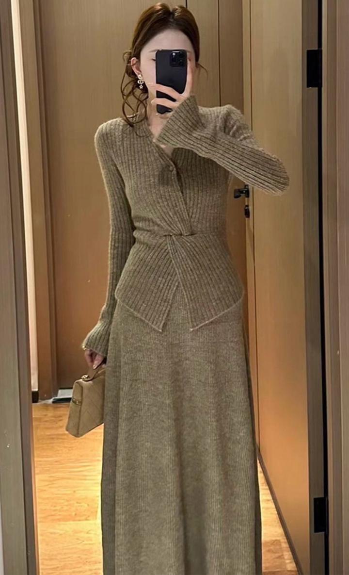 Вязаный комплект