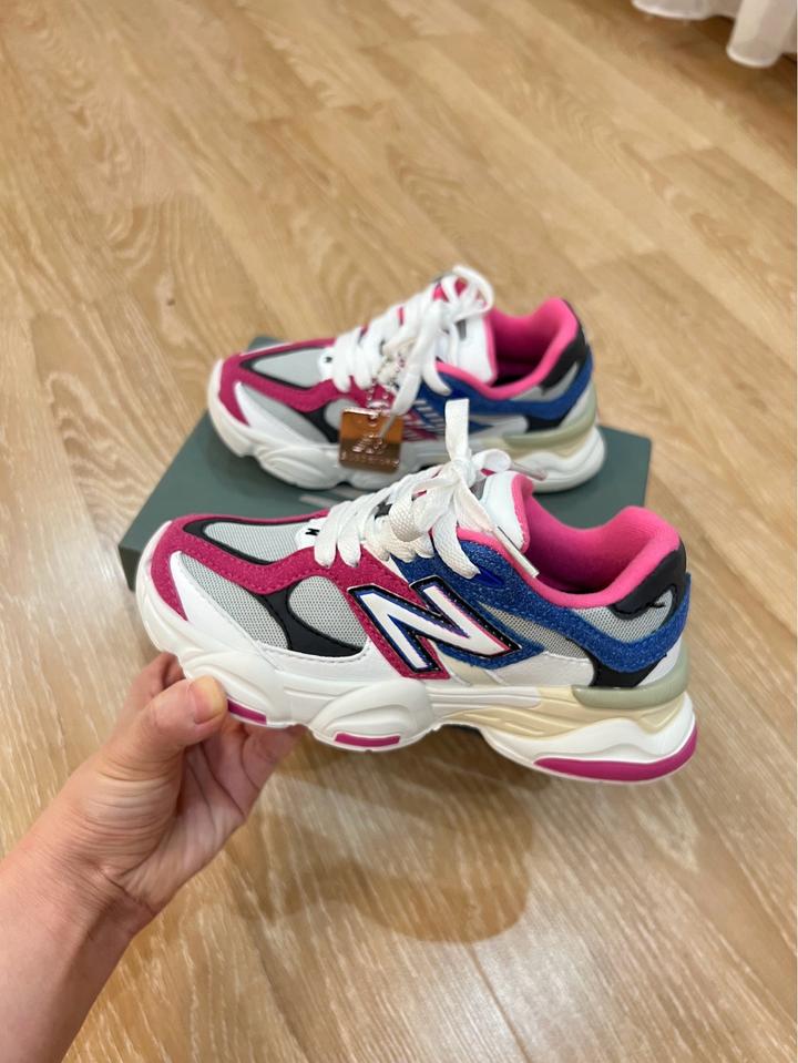 Продам детские кроссовки New Balance 9060