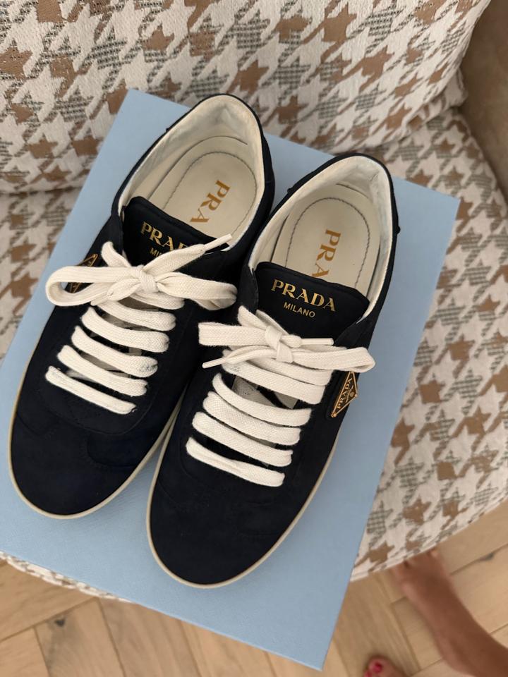 Кроссовки Prada жен. замшевые