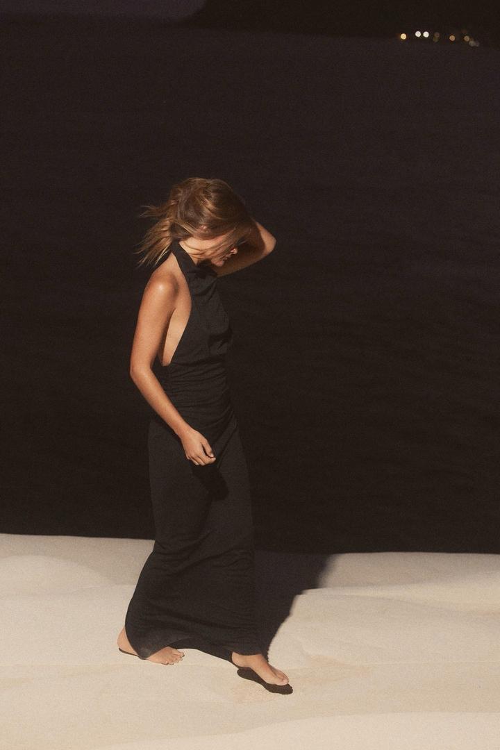 Длинное платье Zara