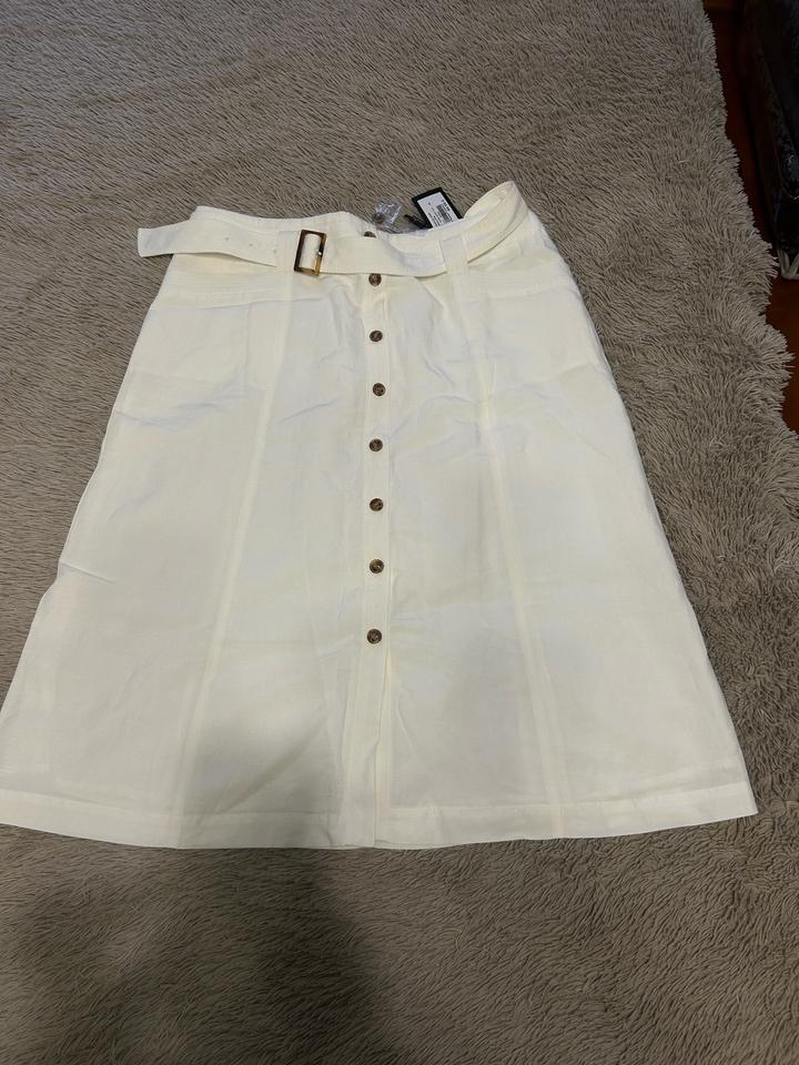 Белая юбка