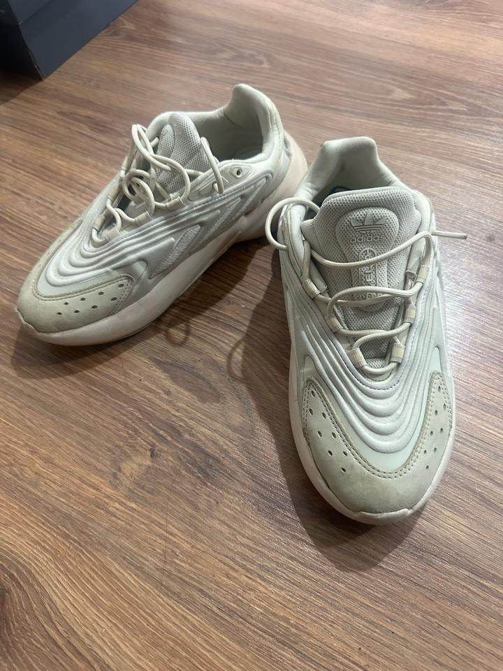Кроссовки Adidas