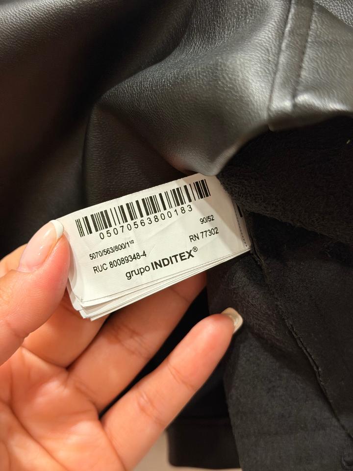 Черное кожаное платье Zara kids
