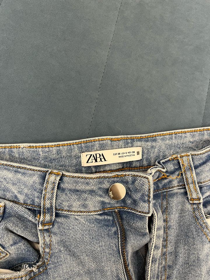 Джинсы Зара