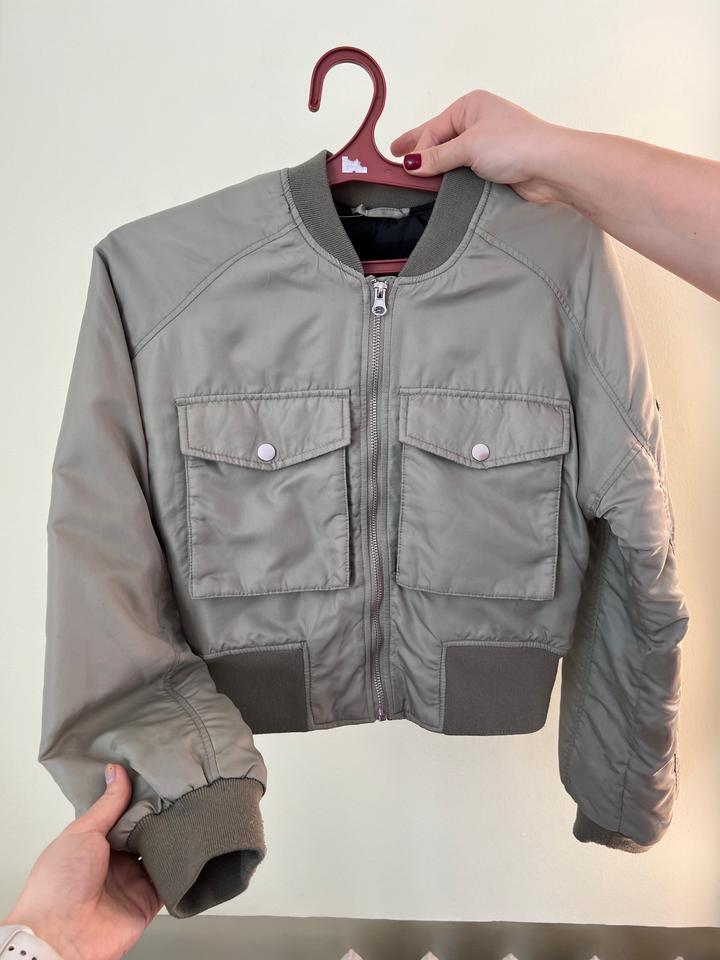 Куртка-бомбер H&M