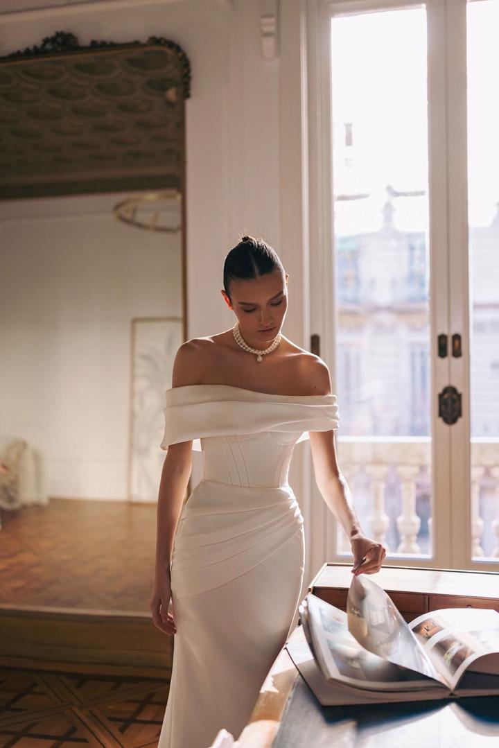 Свадебное платье WHITE SWAN