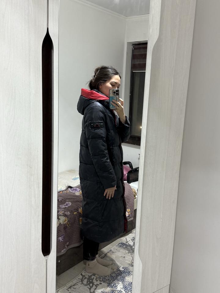 Продам теплый зимний пуховик