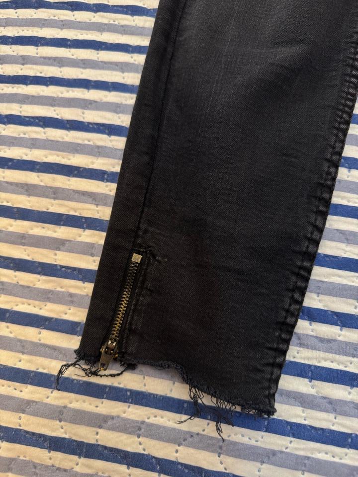 Черные джинсы Bershka