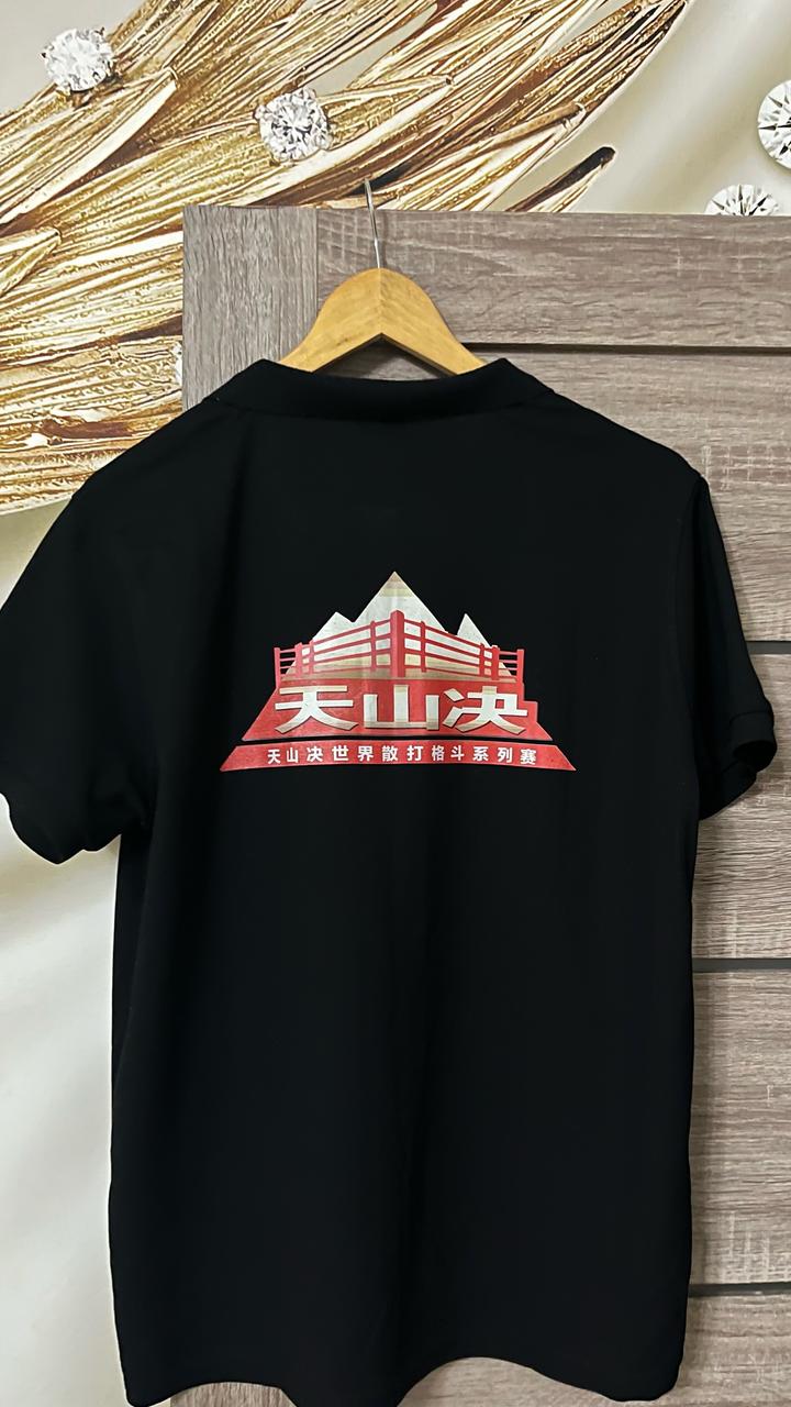 Черное поло «Тянь-Шань