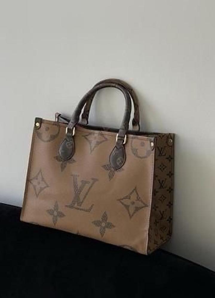 Сумка лв квадрат