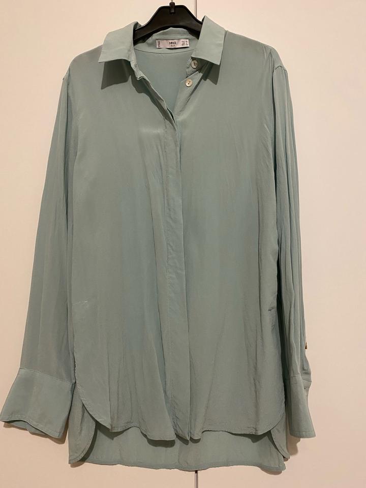 Шелковая рубашка Mango