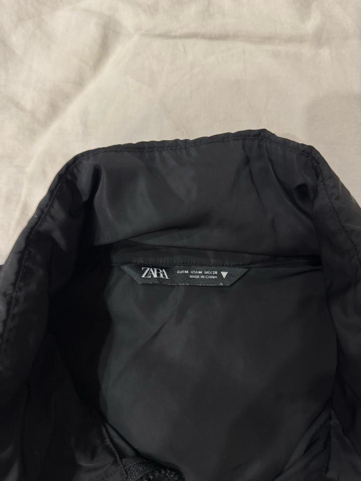 Ветровка Zara