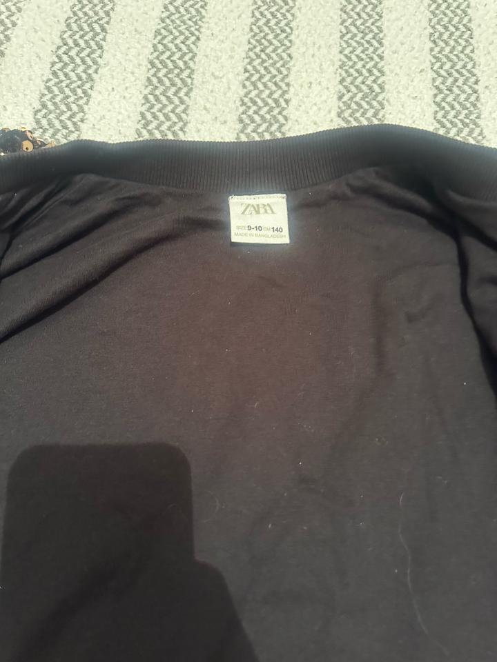 Бомбер для девочки Зара