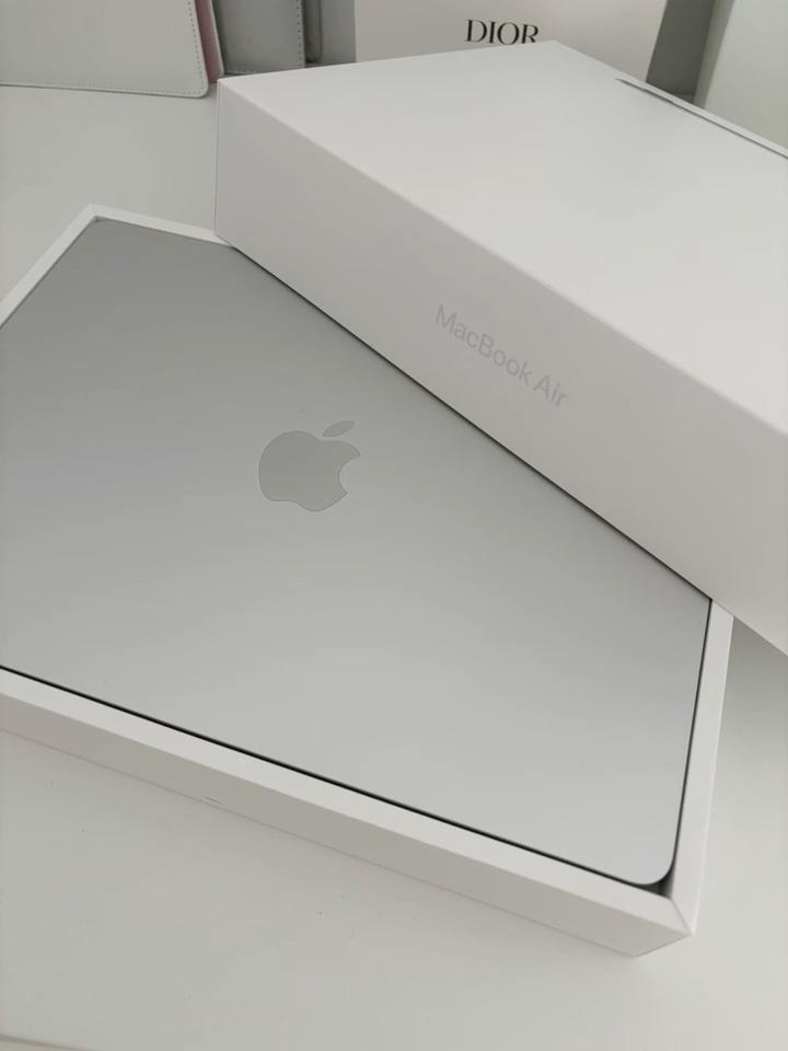 Ноутбук Apple MacBook Air 13 2020 13.3" / 8 Гб / SSD 256 Гб / macOS / MGN93