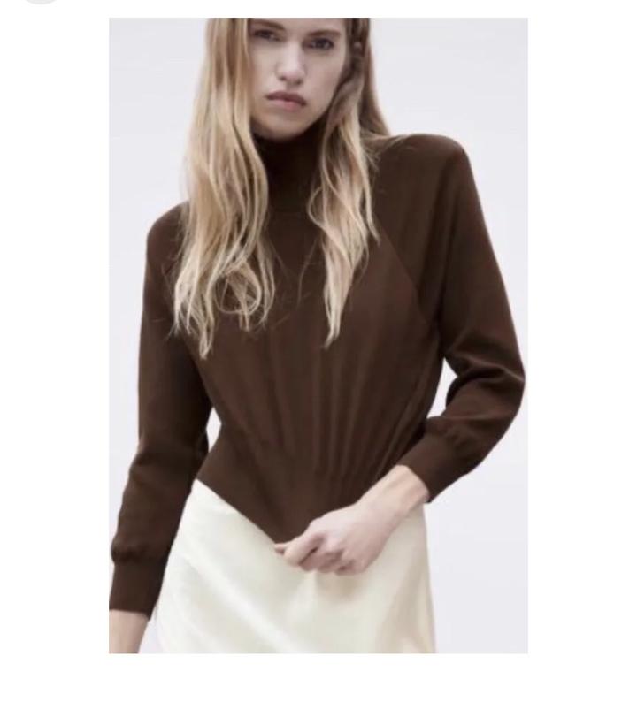 Зара ТРИКОТАЖНЫЙ ТОП С ВЫСОКИМ ВОРОТНИКОМ И ПОДПЛЕЧНИКАМИ