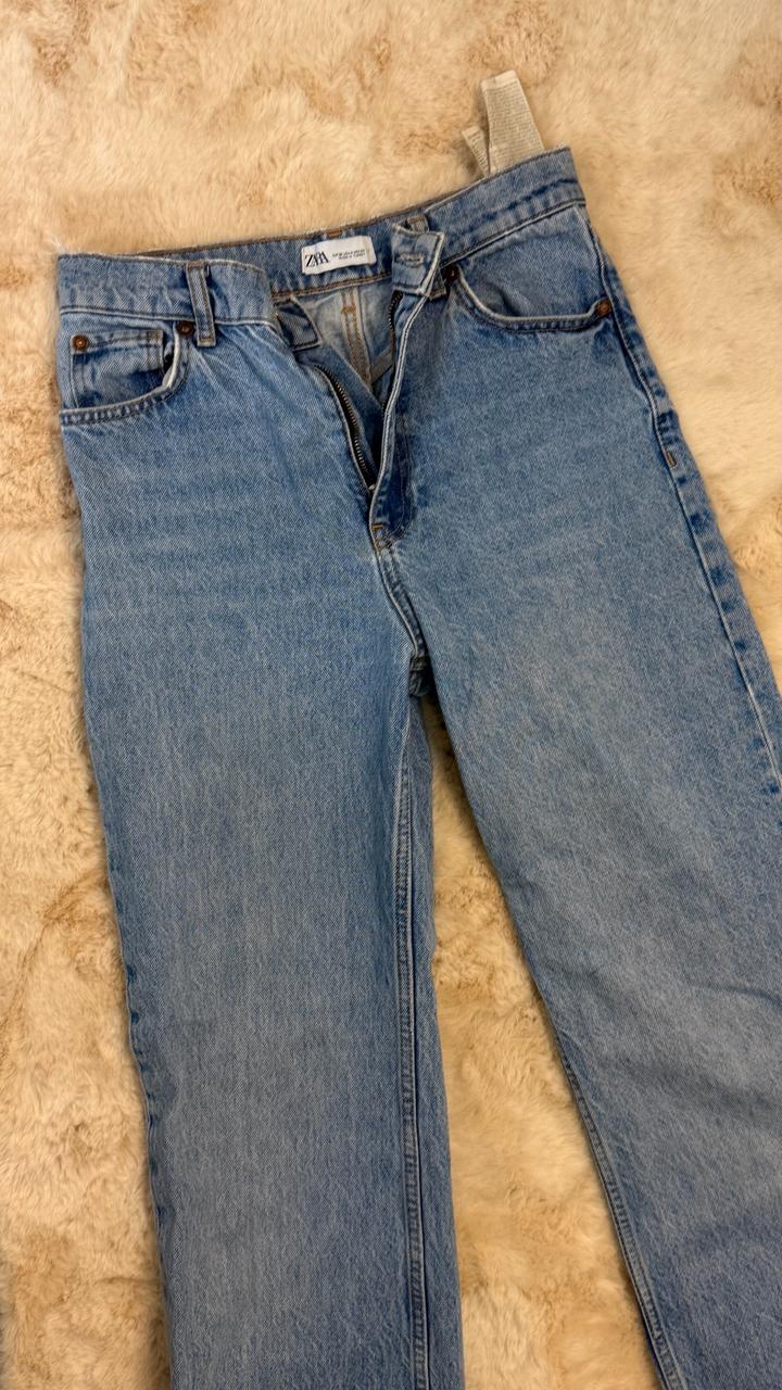 Джинсы Zara