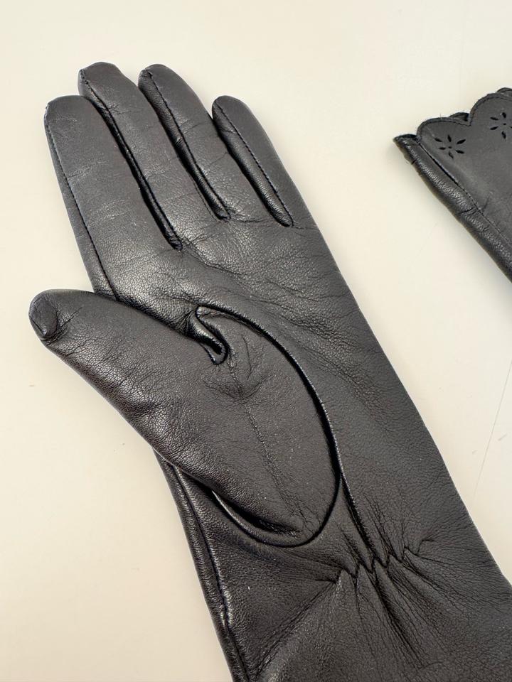 Кожаные перчатки женские
