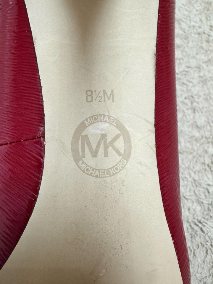 Лаковые туфли-лодочки Michael Kors – Глубокий красный / Бордо