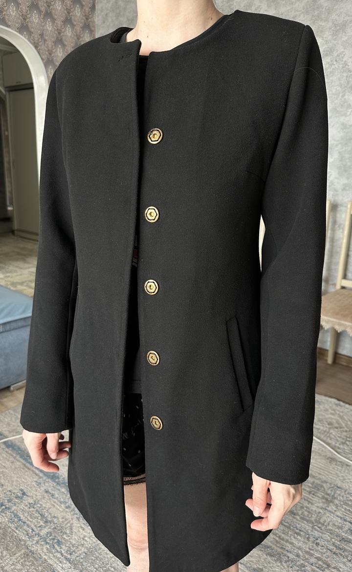 Пальто черное