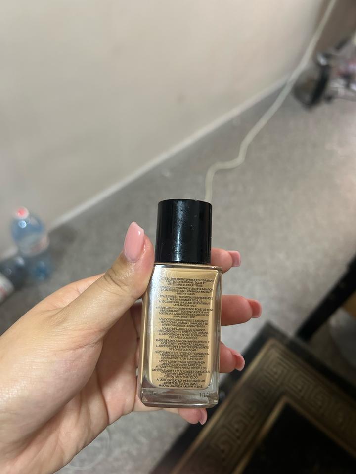 Chanel les beige