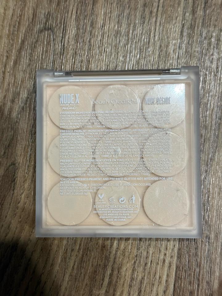 Палетка теней Beauty Creations Nude X