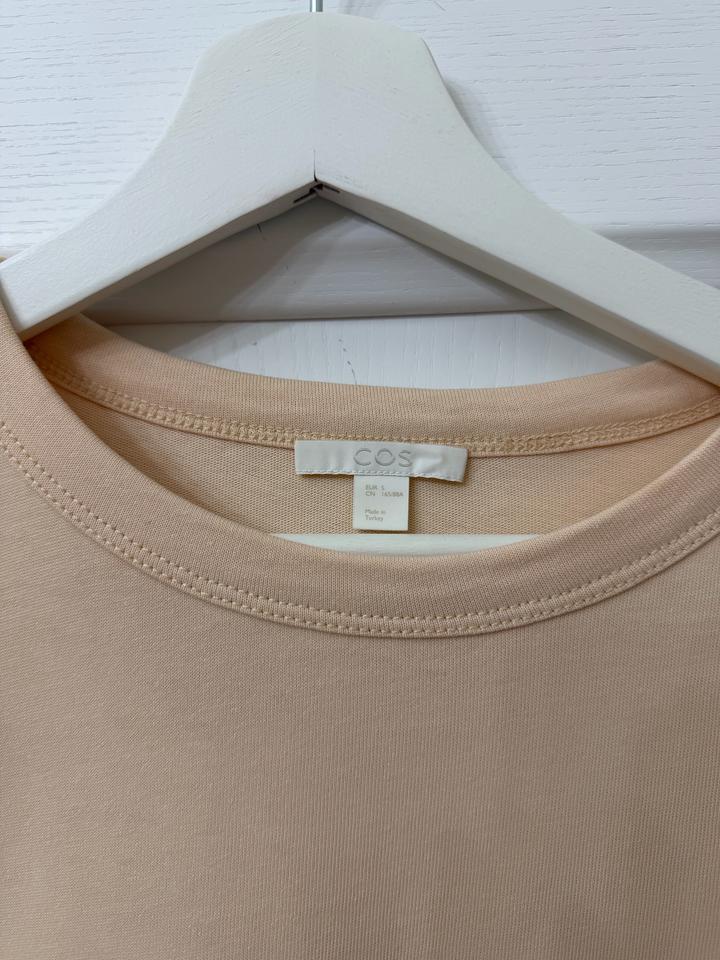 Футболка COS