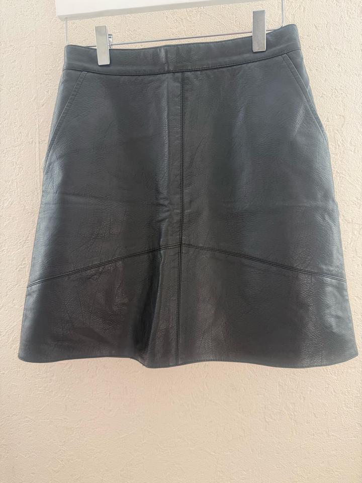 Юбка из эко кожи