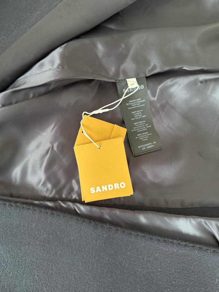 Пальто Sandro