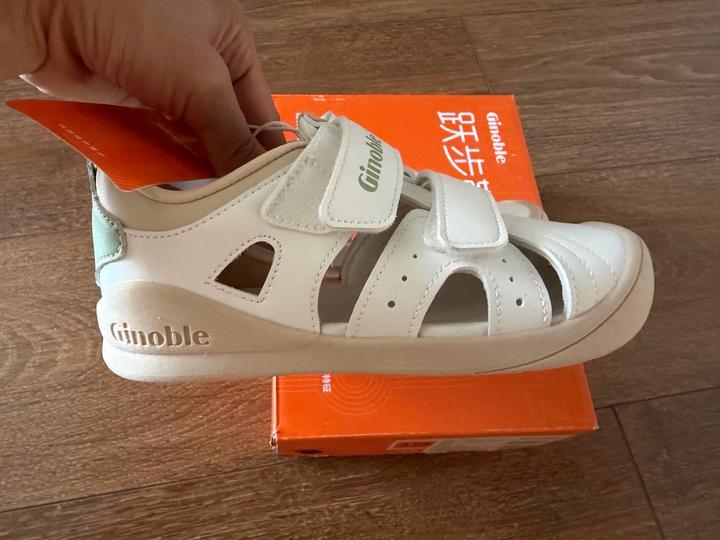 Новые сандалии ginoble