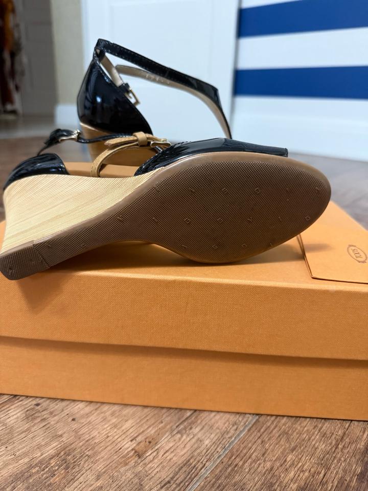 Босоножки Tods